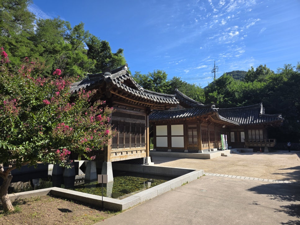 청운문학도서관 2