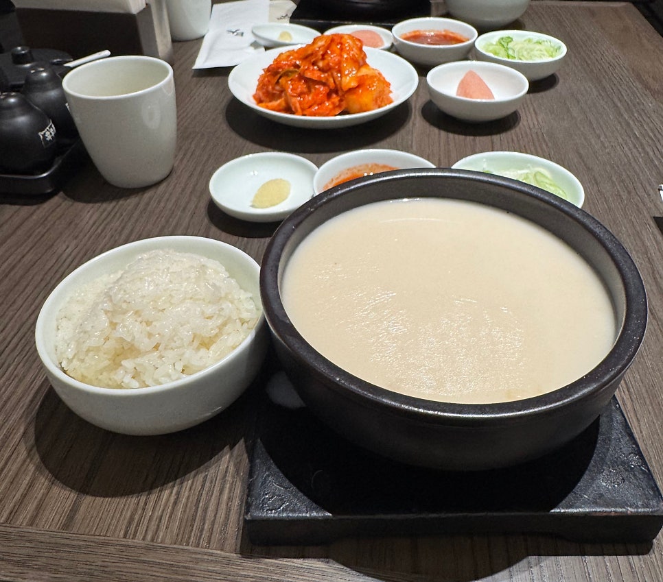 거대곰탕 서초점 9