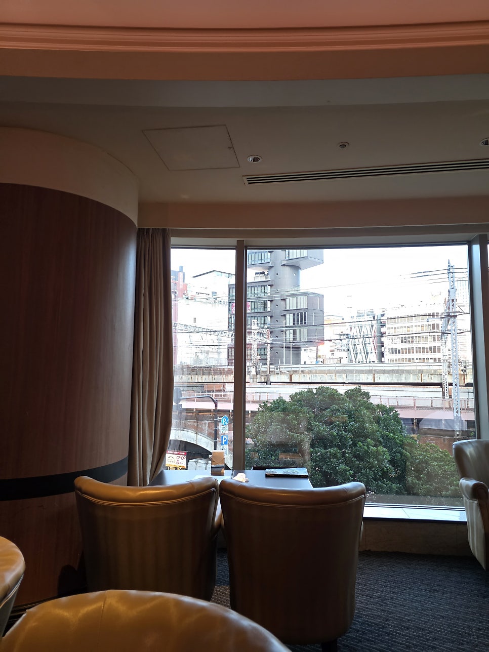 Cafe Bar TRAX 7